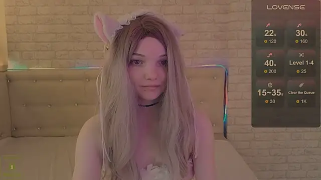 Snapshot of AnimeAlica18 chatting on June 5, 2026, 7:03 am AnimeAlica18 online show from June 5, 2026, 7:03 am