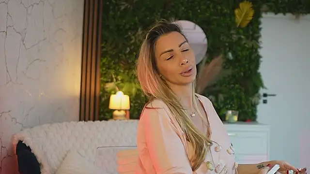 angel wow  online show from March 18, 2026, 5:21 am