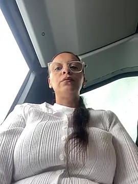 eli5566 online show from March 27, 2026, 11:43 am