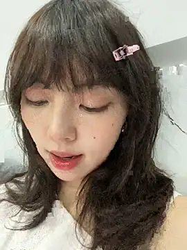 Snapshot of xuannv0000 chatting on January 15, 2026, 8:52 am xuannv0000 online show from January 15, 2026, 8:52 am