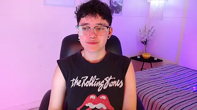 Snapshot of jeroharper chatting on September 11, 2025, 2:39 pm jeroharper online show from September 11, 2025, 2:39 pm