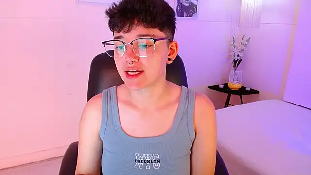 Snapshot of jeroharper chatting on October 3, 2025, 3:20 pm jeroharper online show from October 3, 2025, 3:20 pm