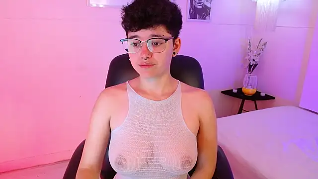 Snapshot of jeroharper chatting on October 22, 2025, 3:45 pm jeroharper online show from October 22, 2025, 3:45 pm