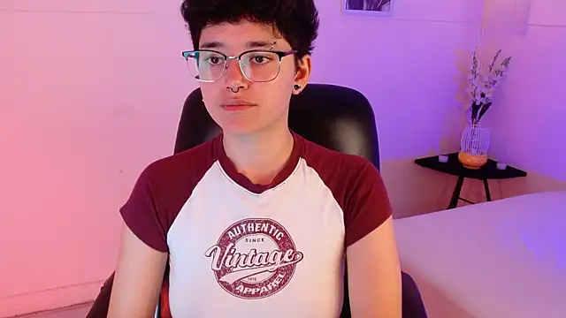 Snapshot of jeroharper chatting on November 7, 2025, 4:07 pm jeroharper online show from November 7, 2025, 4:07 pm