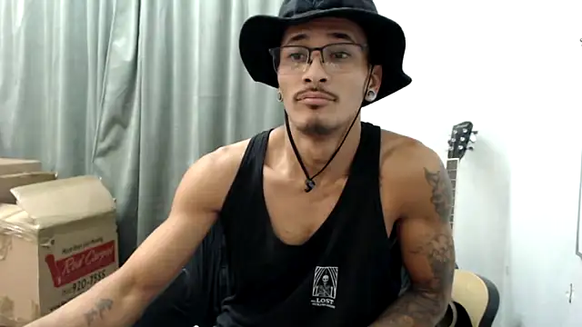 tanjir020 online show from March 16, 2026, 5:44 am