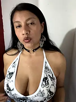 Snapshot of Bamby_milflatina chatting on November 6, 2025, 11:59 pm Bamby milflatina online show from November 6, 2025, 11:59 pm