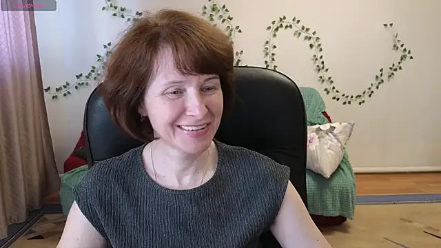 Lia Tito online show from May 4, 2026, 1:18 pm