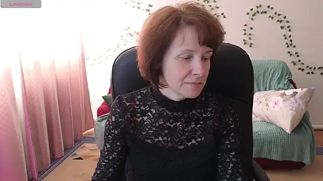 Snapshot of Lia_Tito chatting on May 6, 2026, 6:52 am Lia Tito online show from May 6, 2026, 6:52 am