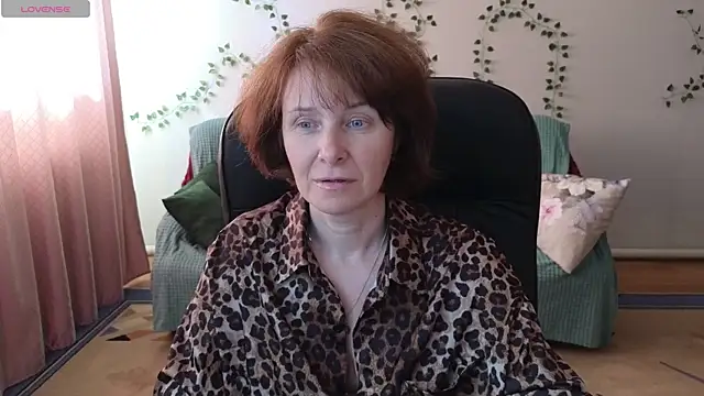 Snapshot of Lia_Tito chatting on June 13, 2026, 5:49 am Lia Tito online show from June 13, 2026, 5:49 am