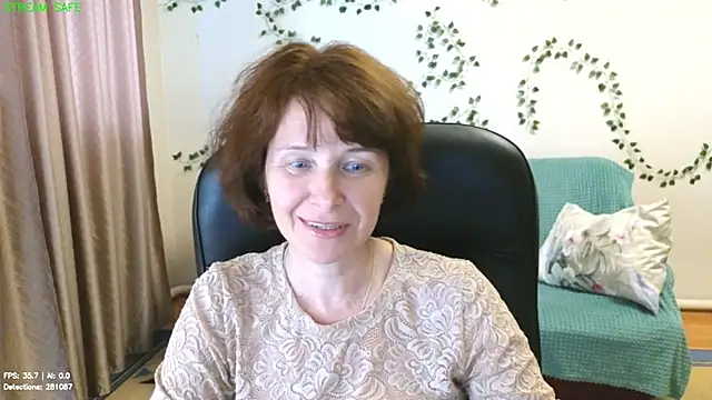 Snapshot of Lia_Tito chatting on June 29, 2026, 1:33 pm Lia Tito online show from June 29, 2026, 1:33 pm
