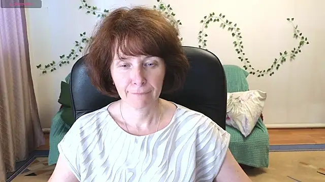 Snapshot of Lia_Tito chatting on July 6, 2026, 12:57 pm Lia Tito online show from July 6, 2026, 12:57 pm