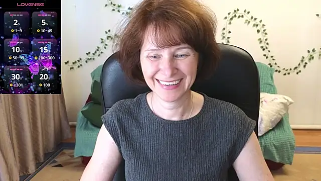 Snapshot of Lia_Tito chatting on July 7, 2026, 12:42 pm Lia Tito online show from July 7, 2026, 12:42 pm