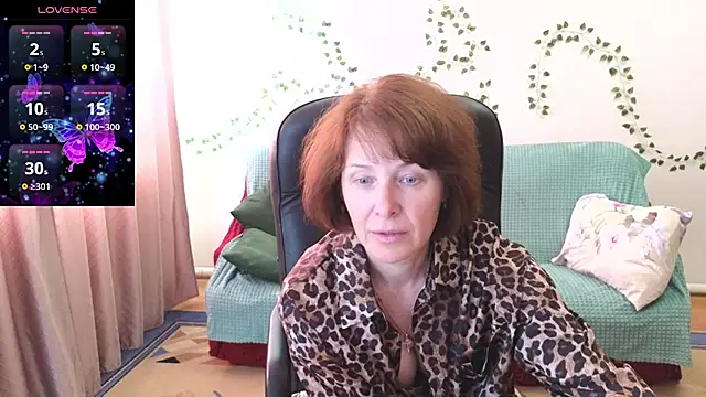 Snapshot of Lia_Tito chatting on July 11, 2026, 5:43 am Lia Tito online show from July 11, 2026, 5:43 am
