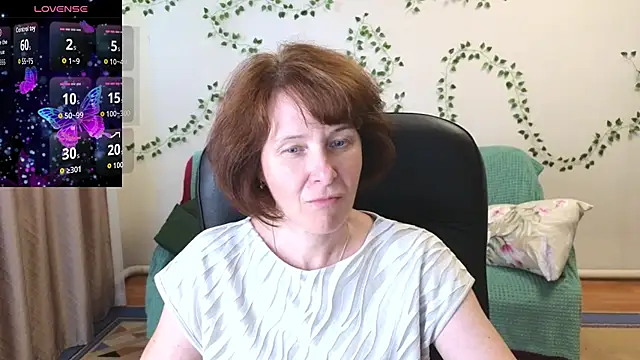 Snapshot of Lia_Tito chatting on July 13, 2026, 1:03 pm Lia Tito online show from July 13, 2026, 1:03 pm