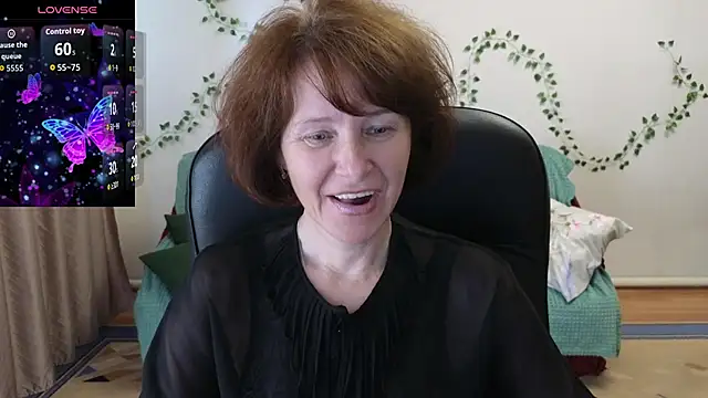 Snapshot of Lia_Tito chatting on July 17, 2026, 6:31 am Lia Tito online show from July 17, 2026, 6:31 am