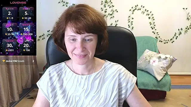 Snapshot of Lia_Tito chatting on July 20, 2026, 12:40 pm Lia Tito online show from July 20, 2026, 12:40 pm