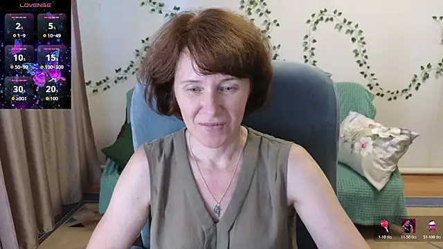Snapshot of Lia_Tito chatting on July 27, 2026, 1:07 pm Lia Tito online show from July 27, 2026, 1:07 pm
