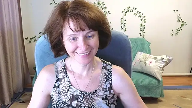Snapshot of Lia_Tito chatting on July 28, 2026, 3:32 pm Lia Tito online show from July 28, 2026, 3:32 pm