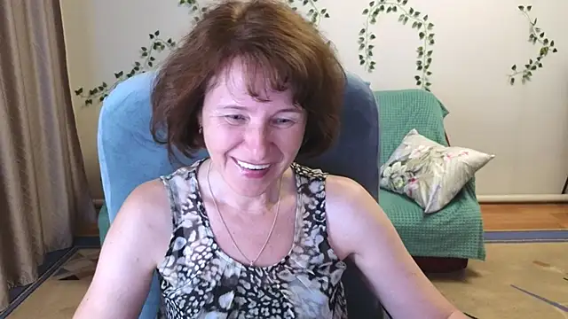 Snapshot of Lia_Tito chatting on July 28, 2026, 7:39 pm Lia Tito online show from July 28, 2026, 7:39 pm