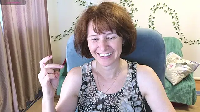 Snapshot of Lia_Tito chatting on August 4, 2026, 12:41 pm Lia Tito online show from August 4, 2026, 12:41 pm
