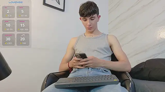 Snapshot of mathias_saenz chatting on July 17, 2026, 7:41 pm mathias saenz online show from July 17, 2026, 7:41 pm