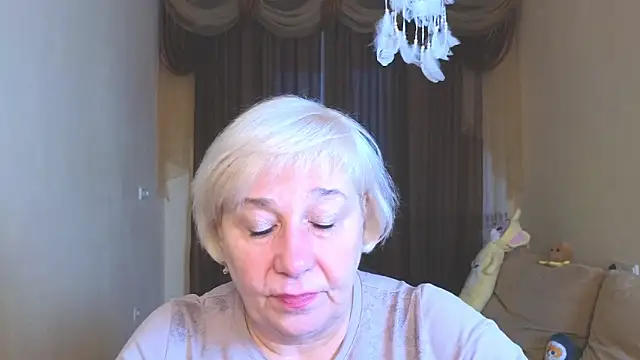 Milana Milky online show from December 18, 2025, 5:02 am