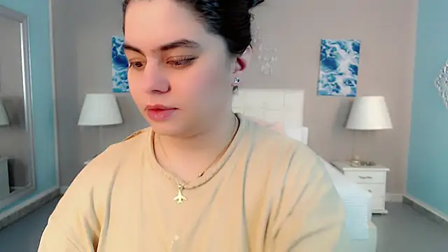 Snapshot of maddissonivanova chatting on March 31, 2026, 6:52 pm maddissonivanova online show from March 31, 2026, 6:52 pm