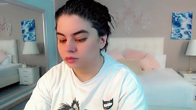 Snapshot of maddissonivanova chatting on April 7, 2026, 7:14 pm maddissonivanova online show from April 7, 2026, 7:14 pm