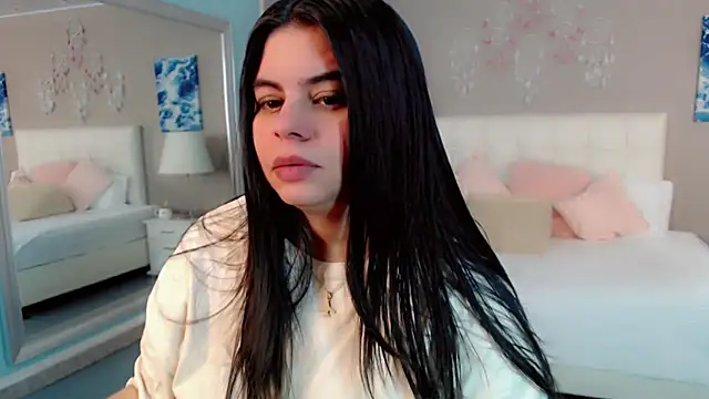 Snapshot of maddissonivanova chatting on April 18, 2026, 7:58 pm maddissonivanova online show from April 18, 2026, 7:58 pm