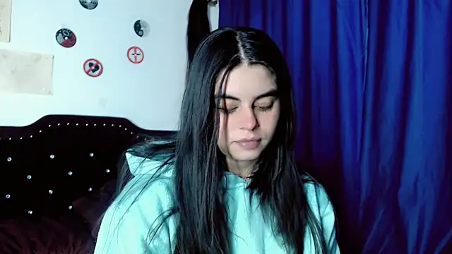 Snapshot of maddissonivanova chatting on May 14, 2026, 9:32 pm maddissonivanova online show from May 14, 2026, 9:32 pm