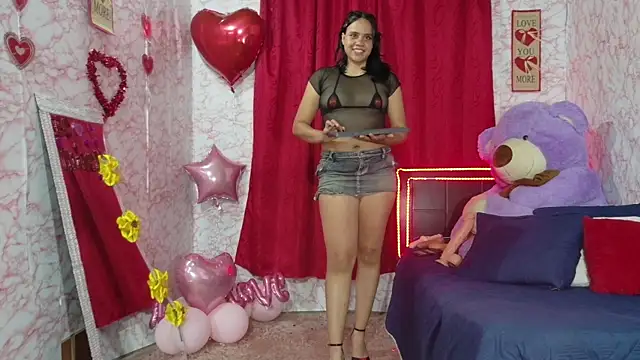 Snapshot of NataliaAr- chatting on September 20, 2025, 4:35 am NataliaAr- online show from September 20, 2025, 4:35 am