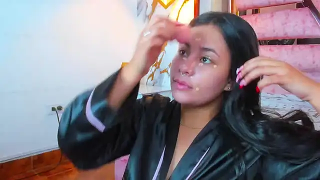 Snapshot of SamaelAndLilitt chatting on November 2, 2025, 12:29 pm SamaelAndLilitt online show from November 2, 2025, 12:29 pm