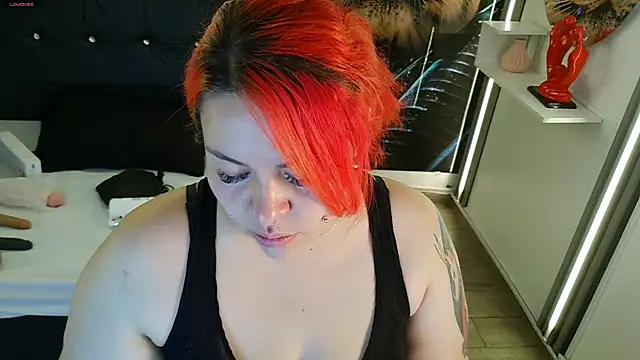 Witch Scarlet online show from April 30, 2026, 1:34 am