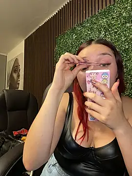 Karen18 boobs online show from July 18, 2026, 11:19 pm