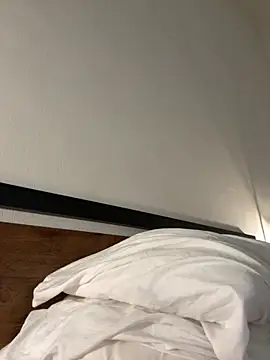 iriebusty online show from November 17, 2025, 6:24 pm