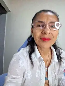 Snapshot of Natasha_50 chatting on June 25, 2026, 1:05 am Natasha 50 online show from June 25, 2026, 1:05 am