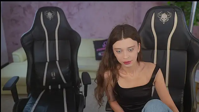 Snapshot of Regina_Sweet054 chatting on November 12, 2025, 7:24 pm Regina Sweet054 online show from November 12, 2025, 7:24 pm