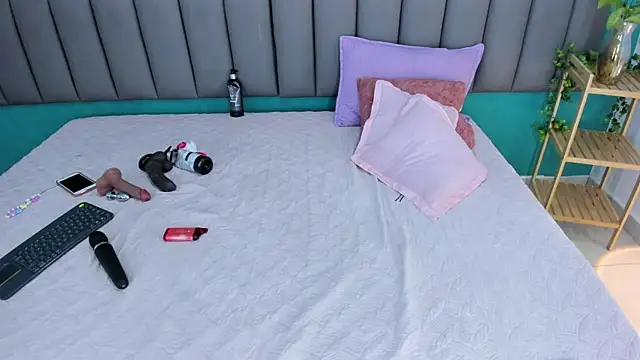 Snapshot of Amalia_Bigass chatting on September 27, 2025, 5:01 am Amalia Bigass online show from September 27, 2025, 5:01 am