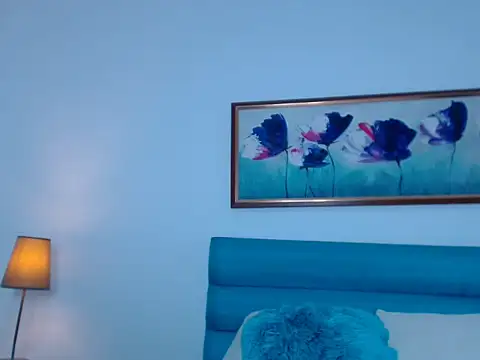 Snapshot of Abella-Stone chatting on October 7, 2025, 6:05 pm Abella-Stone online show from October 7, 2025, 6:05 pm