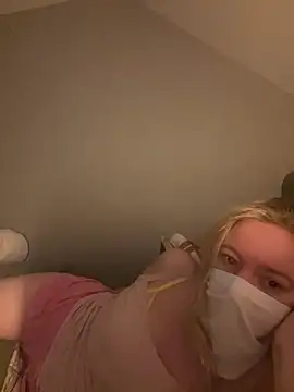 hazel wood21 online show from October 11, 2025, 7:18 am