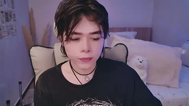 Snapshot of PaulTexx chatting on October 9, 2025, 5:22 pm PaulTexx online show from October 9, 2025, 5:22 pm