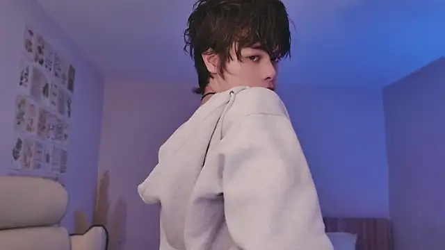 Snapshot of PaulTexx chatting on November 9, 2025, 8:01 am PaulTexx online show from November 9, 2025, 8:01 am