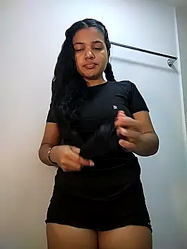 Snapshot of Eimy-04 chatting on November 21, 2025, 2:32 am Eimy-04 online show from November 21, 2025, 2:32 am