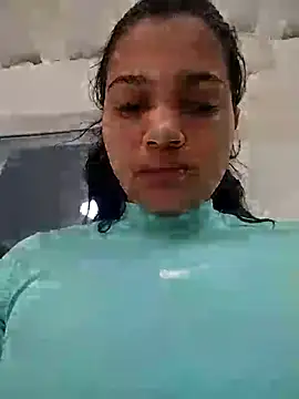 Snapshot of Eimy-04 chatting on May 11, 2026, 5:10 pm Eimy-04 online show from May 11, 2026, 5:10 pm