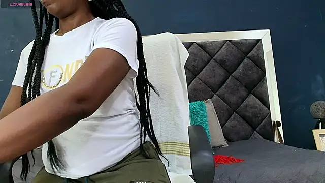 Snapshot of ebony__jheim chatting on September 26, 2025, 2:32 pm ebony jheim online show from September 26, 2025, 2:32 pm