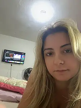 Snapshot of sophiemonroevip chatting on May 3, 2026, 5:30 pm sophiemonroevip online show from May 3, 2026, 5:30 pm