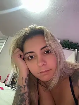 Snapshot of sophiemonroevip chatting on May 19, 2026, 11:16 am sophiemonroevip online show from May 19, 2026, 11:16 am