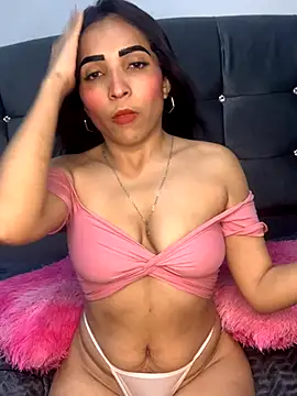 Rosa 25x online show from September 26, 2025, 8:02 pm