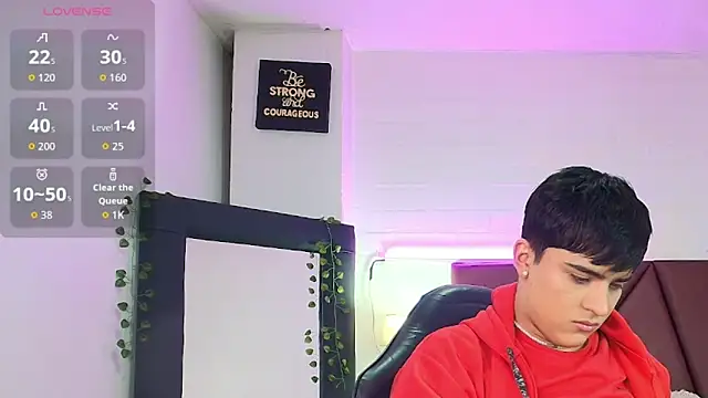 Snapshot of Lucass_love chatting on September 27, 2025, 1:27 pm Lucass love online show from September 27, 2025, 1:27 pm