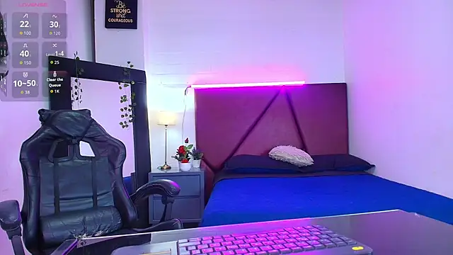 Snapshot of Lucass_love chatting on October 6, 2025, 1:19 pm Lucass love online show from October 6, 2025, 1:19 pm